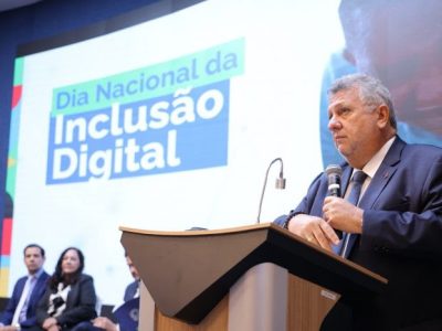 CAIXA Doa Mais de 12 Mil Equipamentos ao Programa Computadores para Inclusão